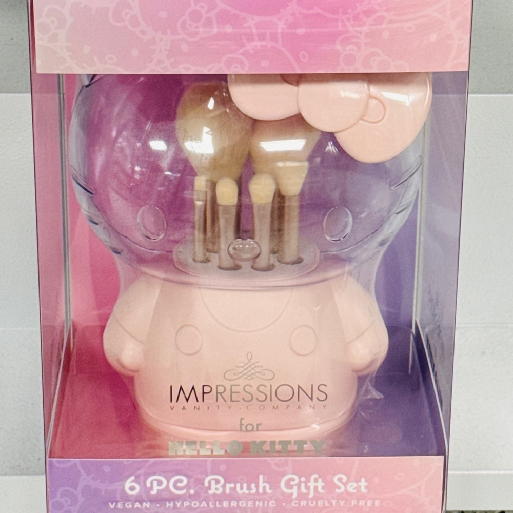 Makeup Impressions Hello Kitty 6PC Brush Set